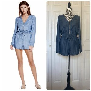 Guess: chambray romper ✨SZ: S